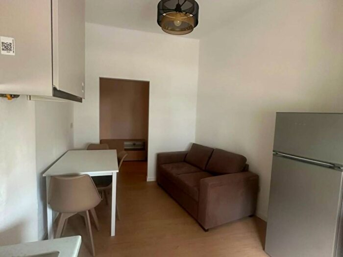Appartamento bilocale in affitto in Via Veronese Guarino, Molise Cuoco, Milano