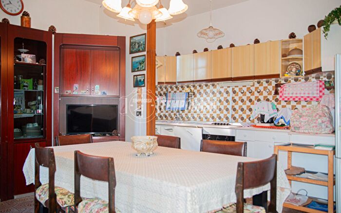 Appartamento con 5 locali in vendita in Via Vulcano, Cervia