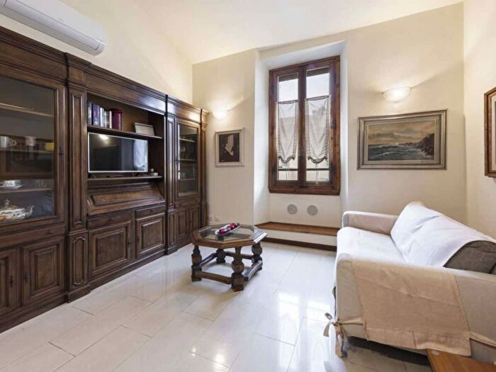 Appartamento bilocale in affitto in Via Pietro Toselli, Porta al Prato San Jacopino, Firenze
