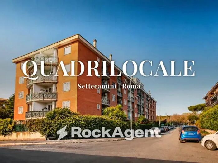 Appartamento quadrilocale in vendita in Via Rocca dei Nibli, Roma