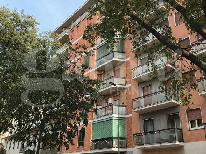 Appartamento bilocale in affitto in Via Ettore Ponti, Barona, Milano