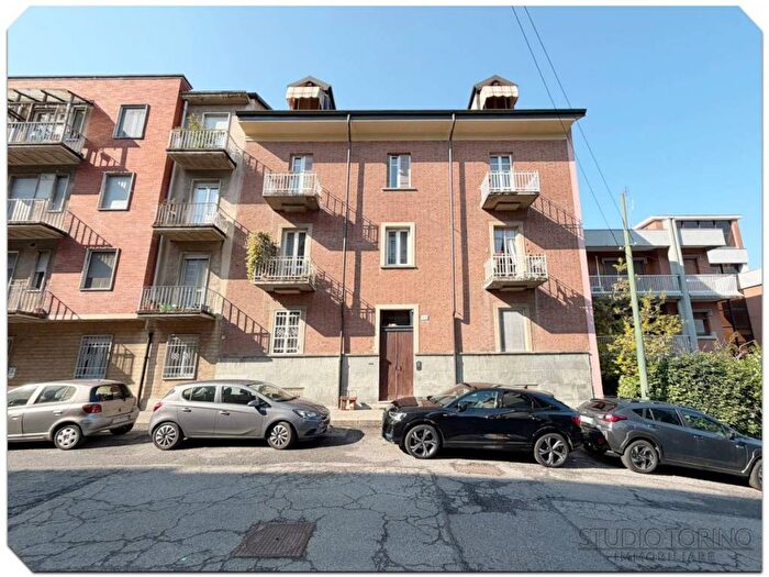 Appartamento trilocale in affitto in Via Morazzone, Madonna del Pilone, Torino