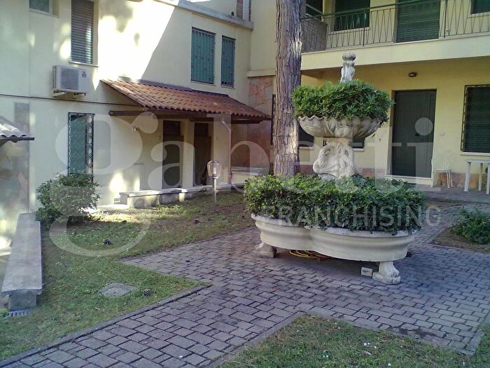 Appartamento trilocale in vendita in Viale Giacomo Leopardi, Comacchio