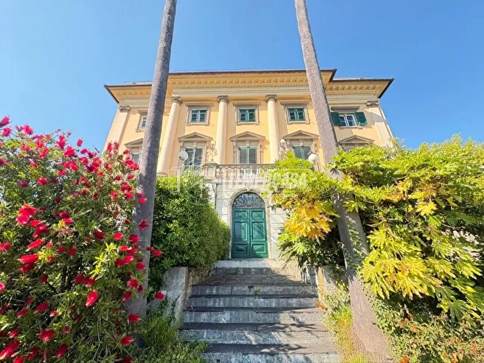 Appartamento quadrilocale in vendita in Via Fiume, Santa Margherita Ligure