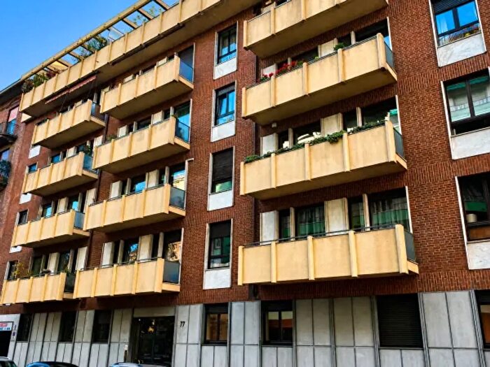 Appartamento con 5 locali in vendita in Via Alfonso La Marmora, Torino