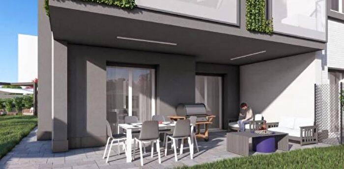 Appartamento quadrilocale in vendita in Via Domenico Cucchiari, Modena