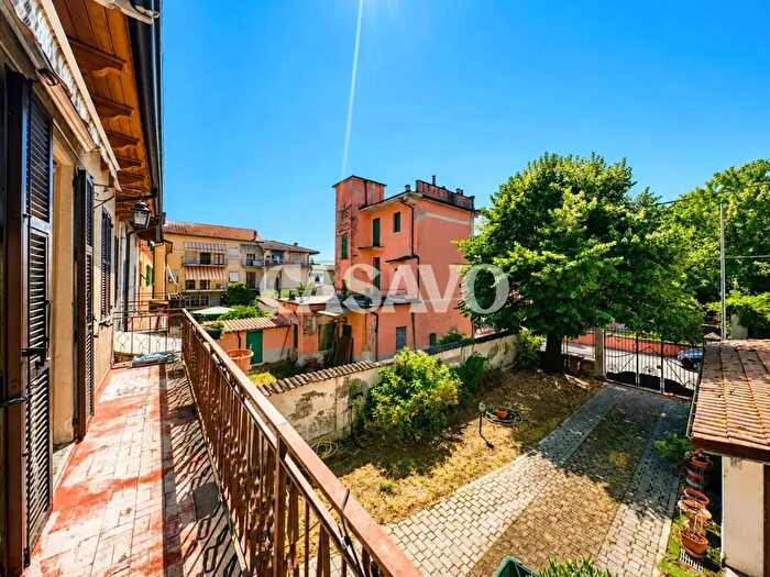 Appartamento con 8 locali in vendita in Via Cavour, Predosa
