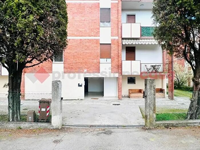 Appartamento trilocale in vendita in Scandiano