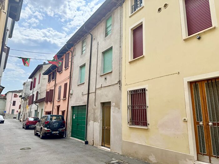 Casa trilocale in vendita in Via Giordano Bruno, San Secondo Parmense