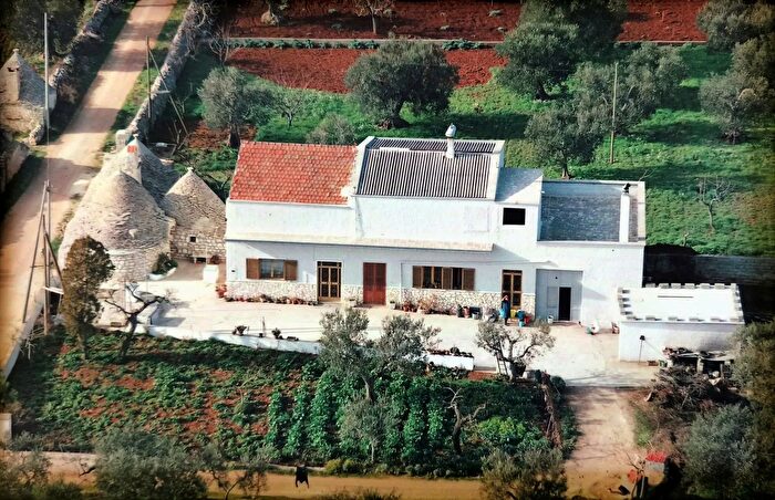 Casa con 12 locali in vendita in Martina Franca