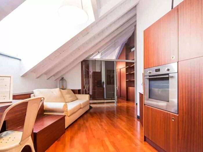 Appartamento bilocale in affitto in Salita del Prione, Molo, Genova