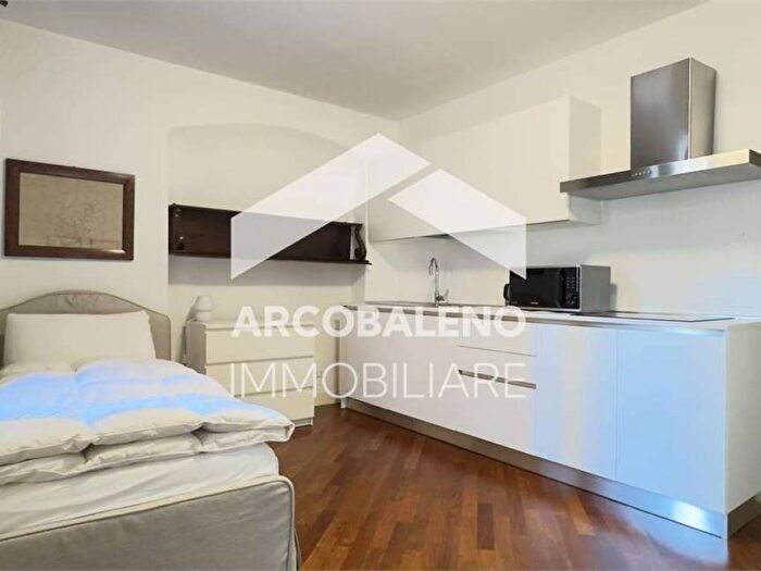 Appartamento monolocale in affitto in via Ss Trinità, Centro Storico, Trento