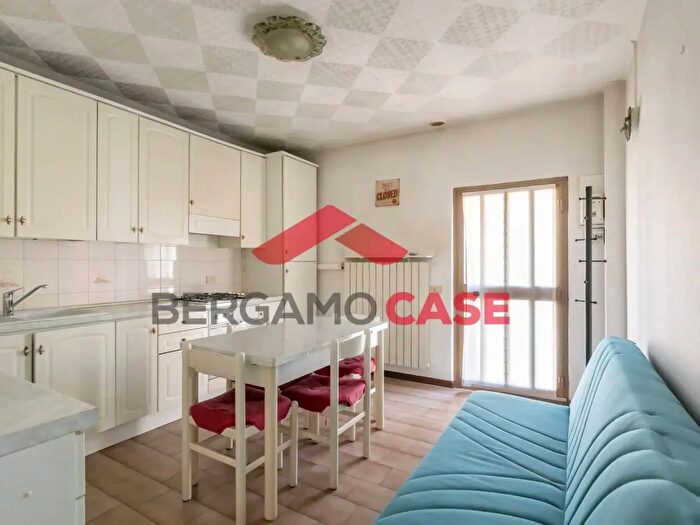 Appartamento monolocale in vendita in Via Italia, Seriate