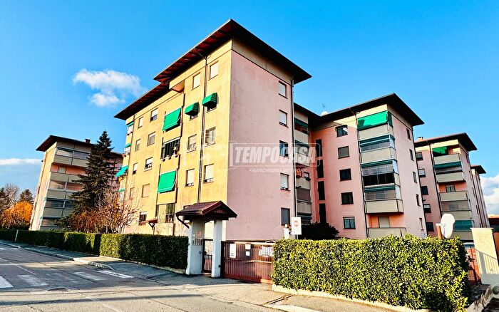 Appartamento quadrilocale in vendita in Via di Vittorio Giuseppe, Settimo Torinese