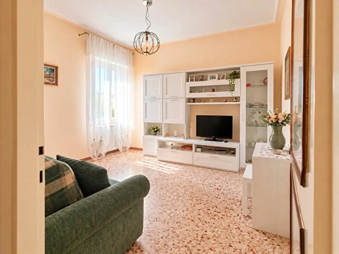 Appartamento trilocale in vendita in Via Dalmazia, Pistoia