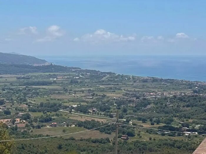Appartamento quadrilocale in vendita in Via Serra, Casal Velino