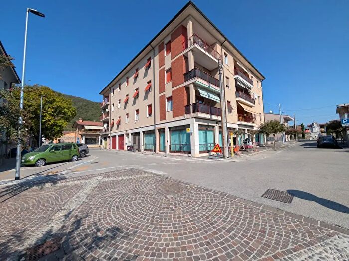 Appartamento quadrilocale in vendita in Viale Italia, Nuvolera