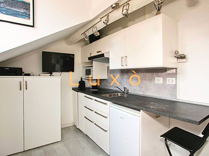 Appartamento monolocale in affitto in Viale Bligny, Bocconi, Milano