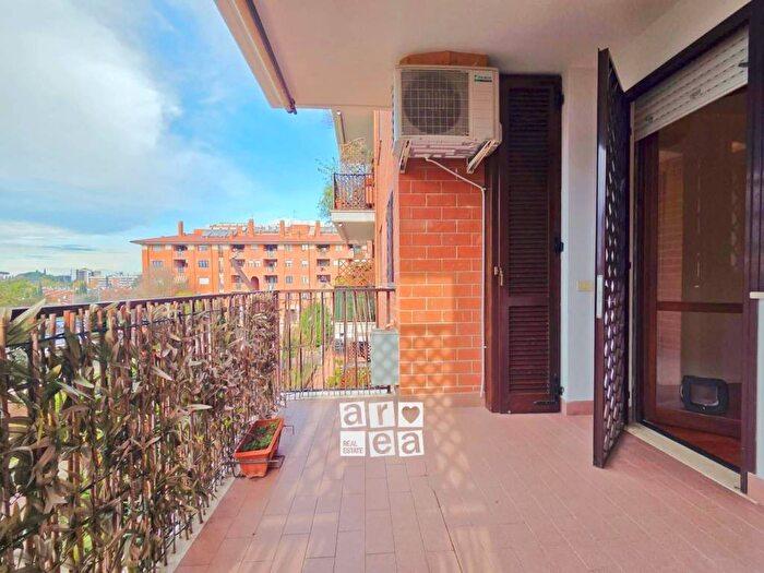 Appartamento trilocale in affitto in Largo Ludovico Quaroni, Pisana Bravetta, Roma