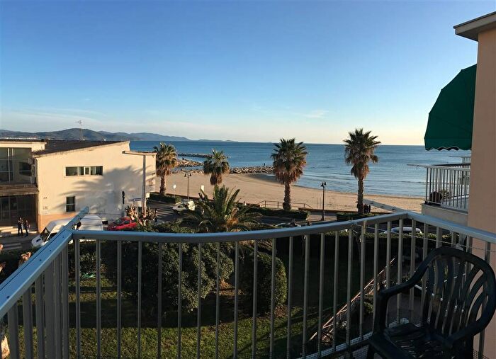 Appartamento quadrilocale in affitto in Via Fiume, Follonica