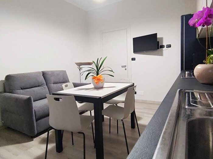 Appartamento trilocale in affitto in Via Cesare Balbo, Vanchiglia, Torino