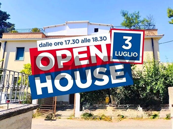 Appartamento quadrilocale in vendita in Via Passo La Croce, Pescara