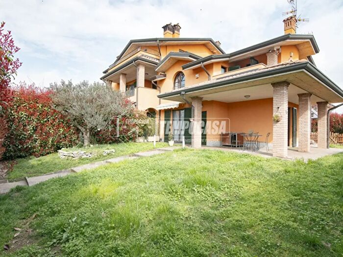 Casa quadrilocale in vendita in Via Vallette, Cassano DAdda