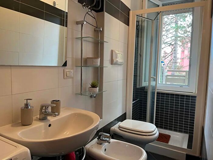 Appartamento monolocale in affitto in Via Valera, Arese