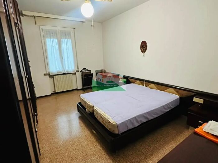 Appartamento quadrilocale in vendita in Via Epaminonda Farini, Ravenna
