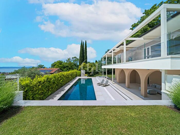 Casa con 7 locali in vendita in Bardolino