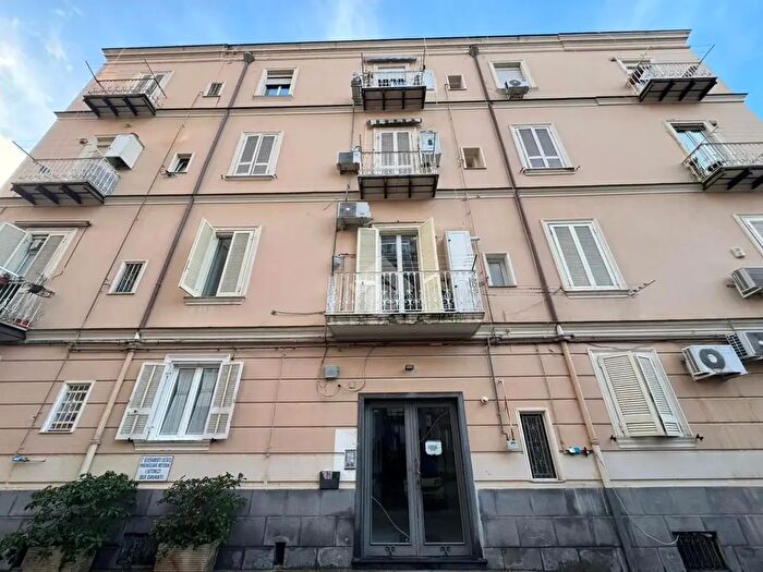 Appartamento monolocale in vendita in Via Gioacchino Rossini, Napoli