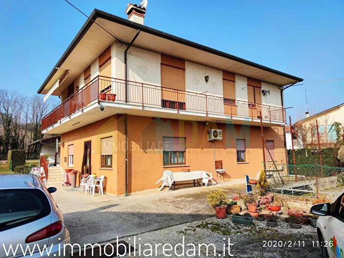 Casa con 15 locali in vendita in Sarcedo, Fara Vicentino