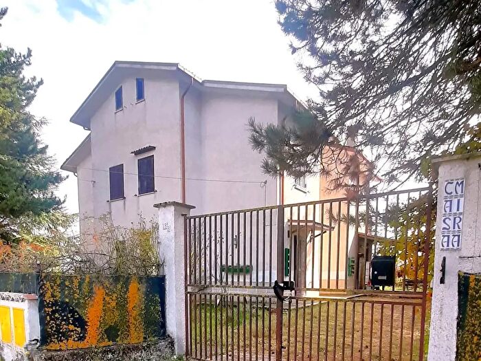 Casa con 7 locali in vendita in Via Cavour, Scurcola Marsicana