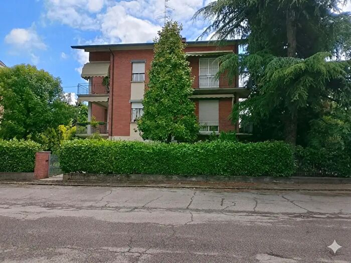 Appartamento quadrilocale in vendita in Via Evangelista Torricelli, Reggio Emilia