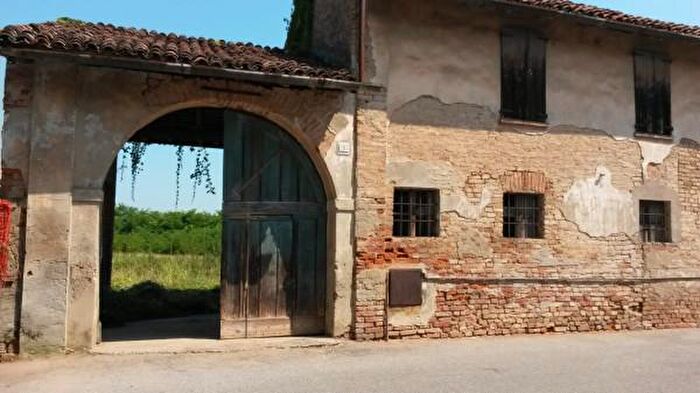 Casa in vendita in Via Roma, Paderno Ponchielli