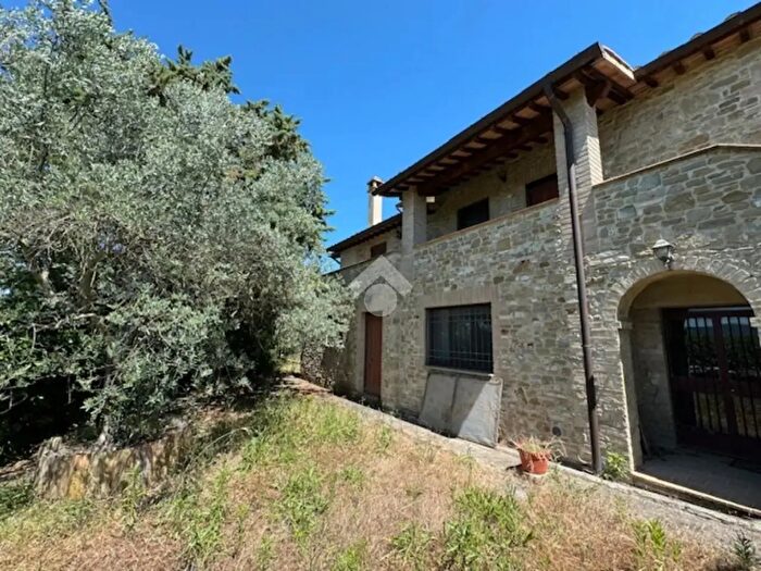 Casa con 7 locali in vendita in Gualdo Cattaneo