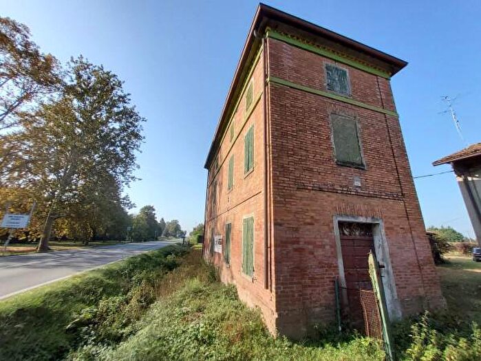 Casa con 6 locali in vendita in Via Canaletto, Bastiglia