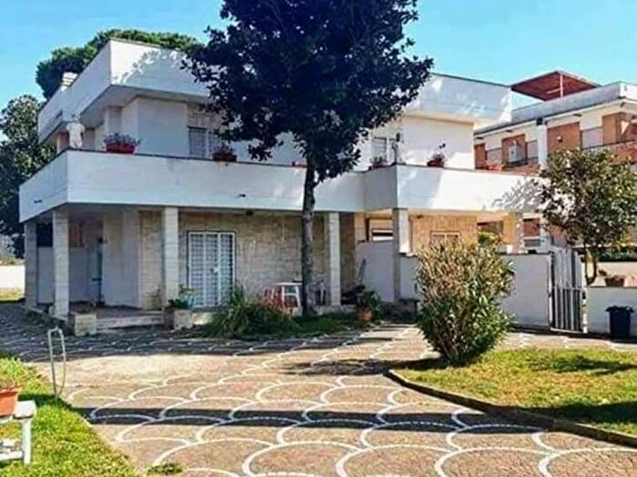Casa con 6 locali in affitto in Via degli Olmi, Villa Claudia, Anzio