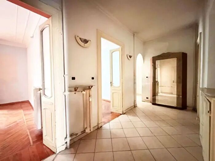 Appartamento trilocale in vendita in Corso Regina Margherita, Torino