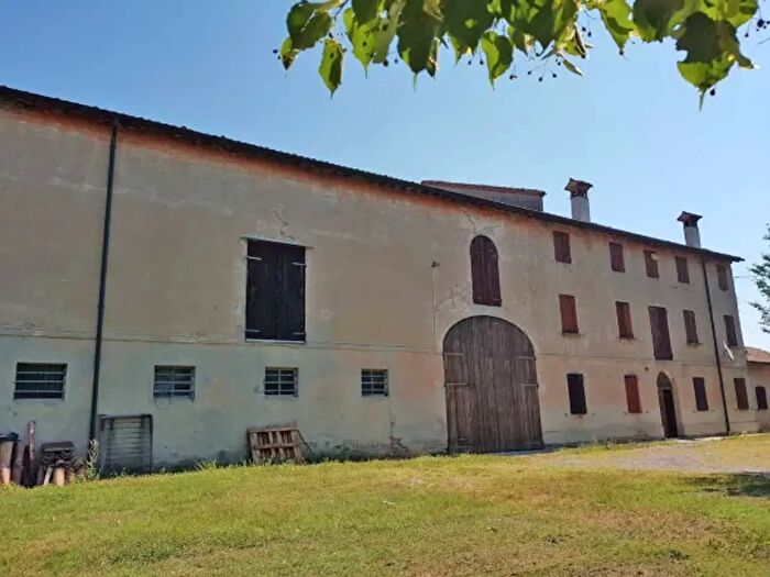 Appartamento con 6 locali in vendita in Campagnola Emilia