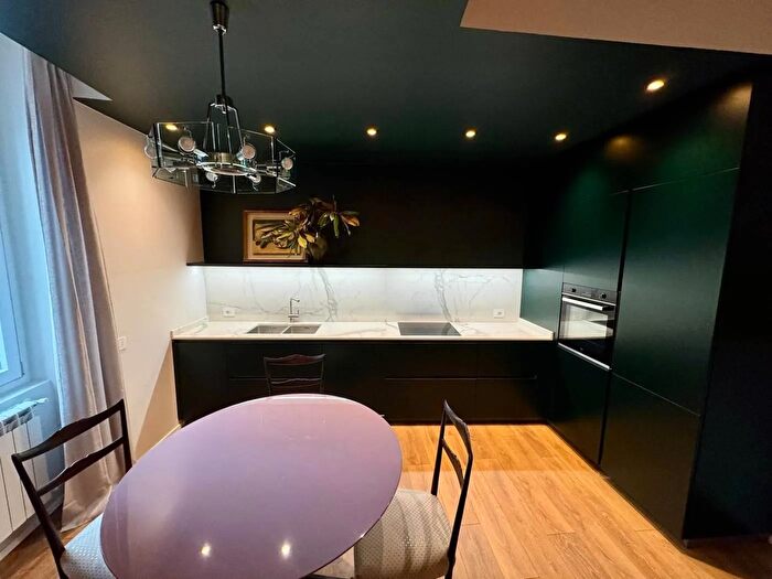 Appartamento trilocale in affitto in Vicolo Molini, Monza