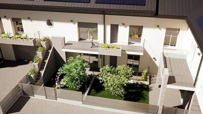 Appartamento trilocale in vendita in Via Giuseppe Verdi Cabiate, Cabiate