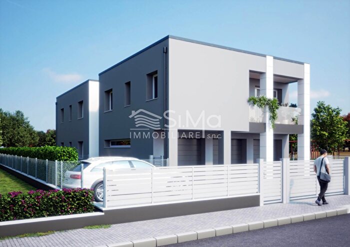 Appartamento quadrilocale in vendita in Via Fanin, San Pietro In Casale