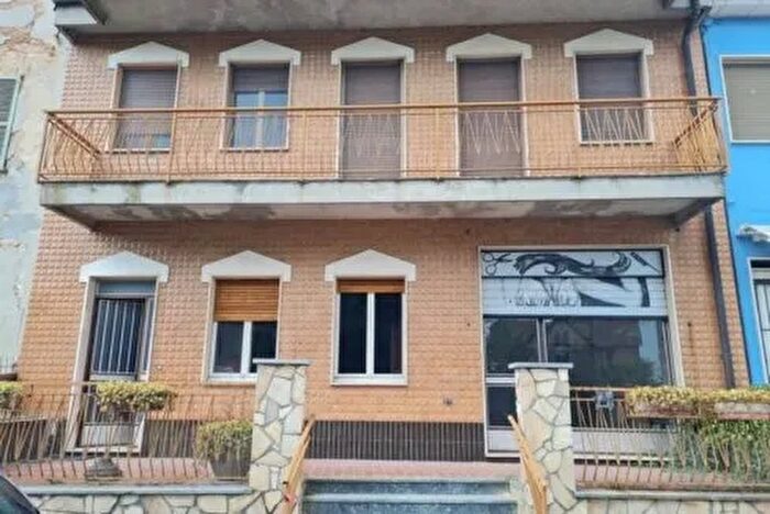 Casa trilocale in vendita in Piazza Dallapè San Damiano al Colle, San Damiano Al Colle