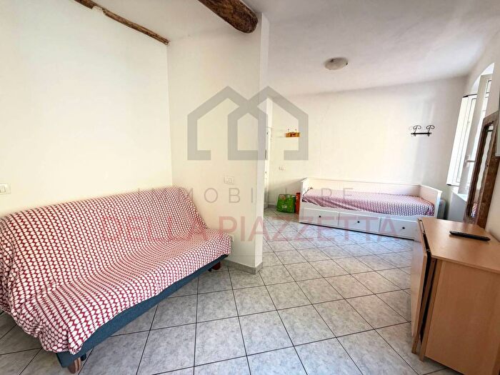 Appartamento bilocale in affitto in Via Sotto Il Volto, San Terenzo, Lerici