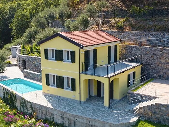 Casa quadrilocale in vendita in Strada della Lascia, Moneglia