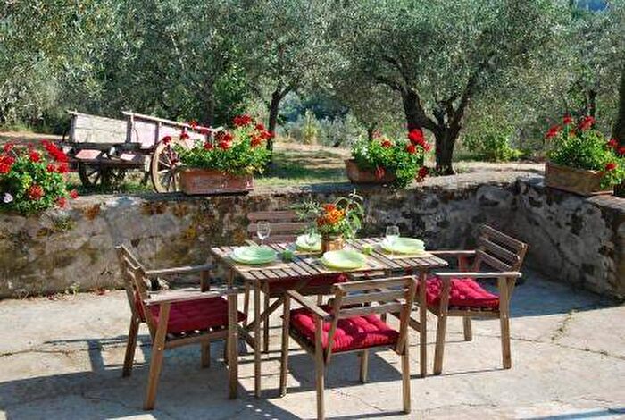 Casa con 6 locali in affitto in Via per Cerbaia, Romola, San Casciano in Val di Pesa