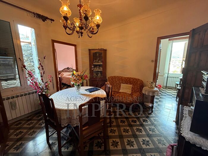 Appartamento con 5 locali in vendita in Via Rocca, Dolceacqua