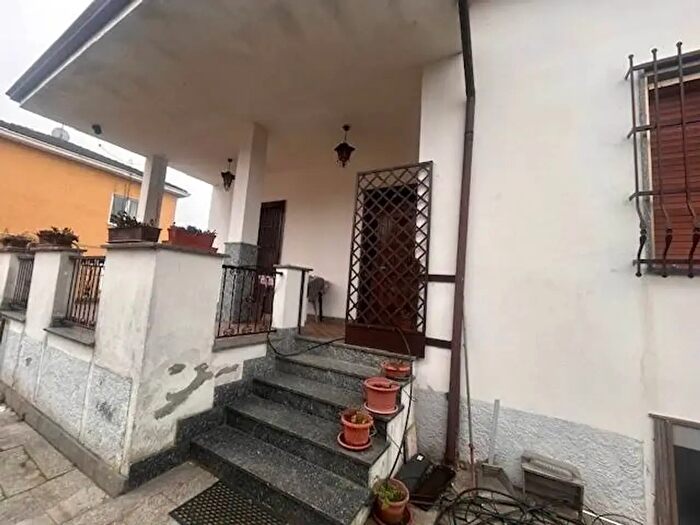 Casa trilocale in vendita in Vigevano