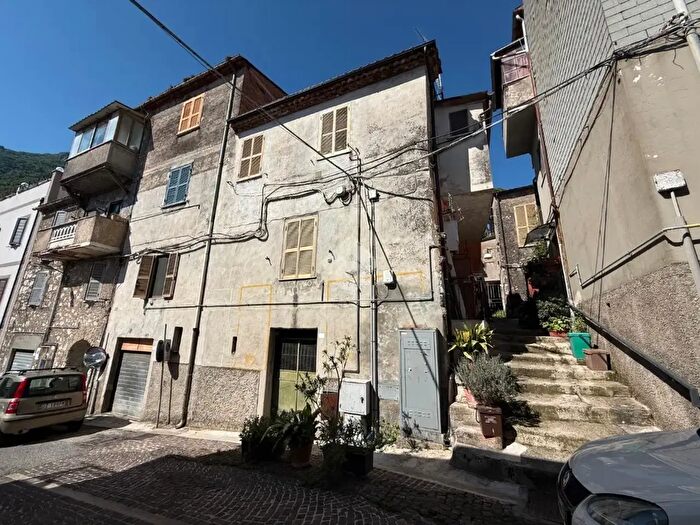 Appartamento bilocale in vendita in Via Giacomo Matteotti, Sgurgola